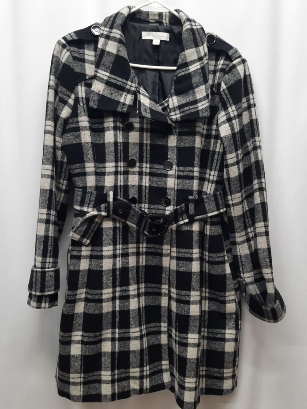 New York & Company Women's Plaid Trench Coat Large Black White Belted Peacoat